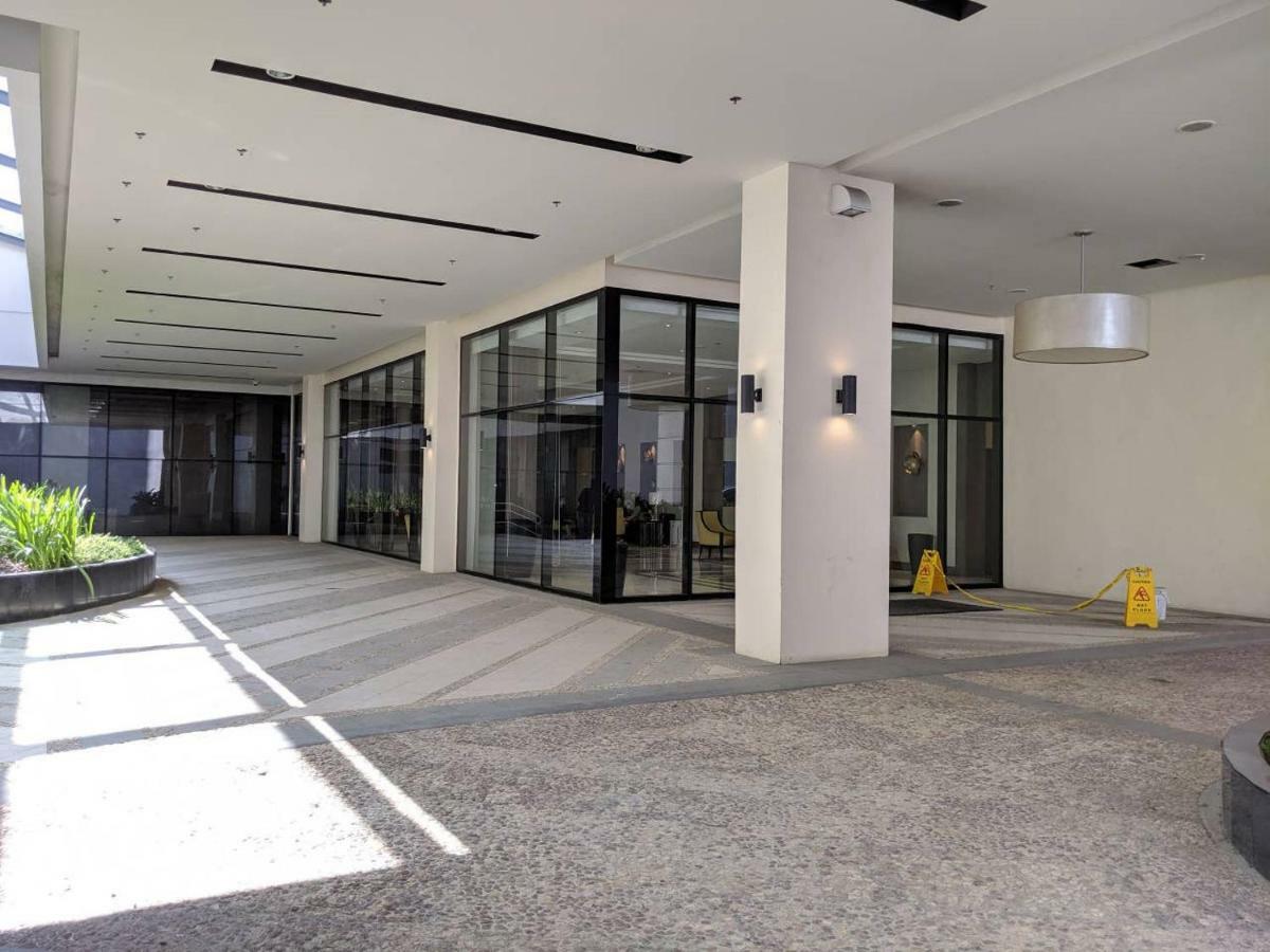 Studio Condo Naia Airport Terminal 3 Newport City Casino Manille Extérieur photo